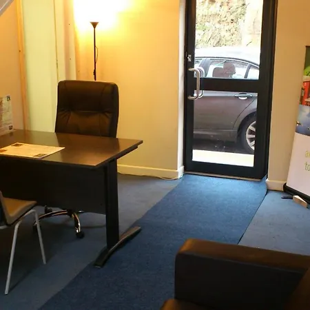 Your Travel Stop At Craggside Apartmán *